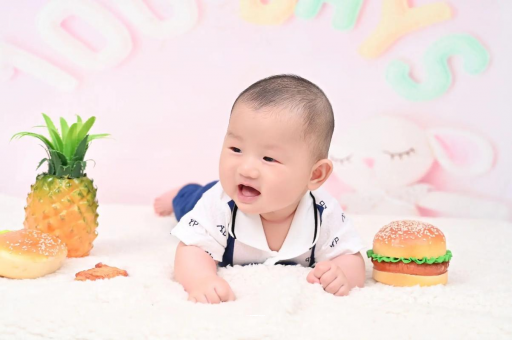 玉环宝宝在妈妈肚子里